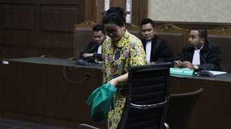 Miryam Dituntut 8 Tahun Penjara