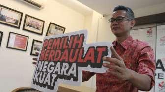 Peluncuran tagline Pilkada 2018 dan Pemilu Serentak 2019 di Media Center KPU RI, Jakarta, Jumat (27/10).