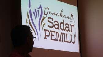 Peluncuran tagline Pilkada 2018 dan Pemilu Serentak 2019 di Media Center KPU RI, Jakarta, Jumat (27/10).
