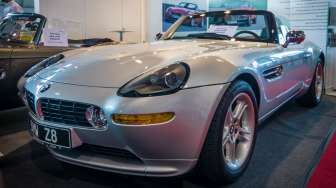 BMW Z8 Milik Steve Jobs Dilelang, Berminat?