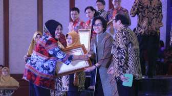 Kementerian PUPR Terima "Barang Mliik Negara (BMN) Awards 2016"