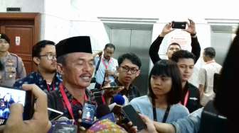 Tanpa Agama di KTP, Hidup Penuh Kesulitan dan Diskriminasi