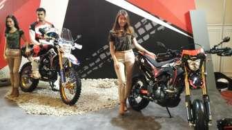 Apakah Honda CRF150L Bermesin Karburator seperti Kawasaki?