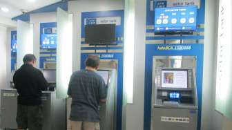 Perbedaan Kartu ATM Magnetic Stripe BCA dan Chip, Inilah Alasan Harus Ganti