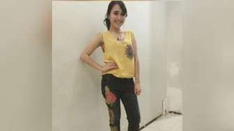 Asyik Berdua, Raffi Ahmad Nyium Ayu Ting Ting?