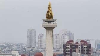 Suasana Monumen Nasional (Monas) di kawasan Medan Merdeka, Jakarta, Kamis (16/11).