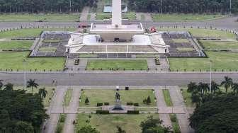 Suasana Monumen Nasional (Monas) di kawasan Medan Merdeka, Jakarta, Kamis (16/11).