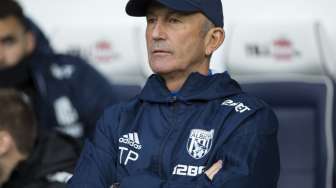 Dibantai Chelsea, West Brom Pecat Pulis