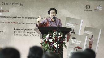 Diskusi Sejarah, Megawati Kenang Pelemparan Granat kepada Soekarno