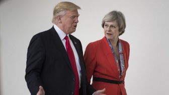 Cekcok Mulut soal Anti Muslim, Trump Batal Kunker Bareng PM May