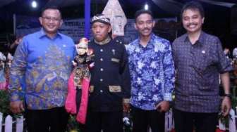 MPR Gelar Wayang Golek di Desa Pasir Angin, Cileungsi