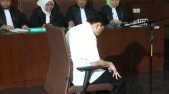 Sakit Setya Novanto di Kursi Pesakitan dalam Tiga Babak