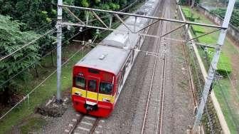 Tas Penumpang KRL Tertinggal, Petugas KCI Temukan Uang Rp 12 Juta