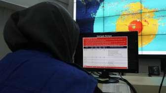 Keterangan pers terkait Gempa berkekuatan 6.9 skala richter terjadi di laut Jawa Barat yang berpotensi Tsunami pada Jumat (15/12/2017) pukul 23.47 WIB, Jakarta, Sabtu (16/12).