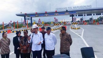 Presiden Jokowi Resmikan Jalan Tol Surabaya - Mojokerto