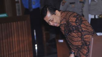 Terdakwa kasus korupsi e-KTP Setya Novanto menjalani sidang dengan agenda tanggapan jaksa terhadap eksepsi di Pengadilan Tipikor, Jakarta, Kamis (28/12).