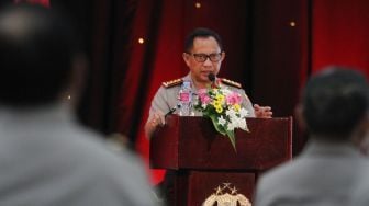 Kapolri Jenderal Tito Karnavian, menggelar konferensi pers akhir tahun Polri 2017 di Jakarta, Jumat (29/12). 