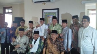 Forum Ulama Imbau Warga DKI Sabar Tunggu Program Anies-Sandi