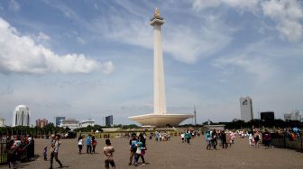 Lebaran Hari Kedua, Mobil Mewah Terbakar di Kawasan Monas
