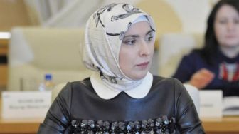 Aina Gamzatova, Muslimah Penantang Putin di Pilpres Rusia