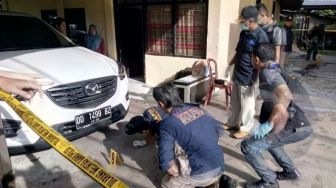 Bom Meledak di Mapolsek Bontoala saat Malam Tahun Baru, 2 Terluka