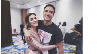 Warganet Serbu Akun Instagram Raisa dan Hamish Daud di Tengah Isu 'Open BO' di Bali