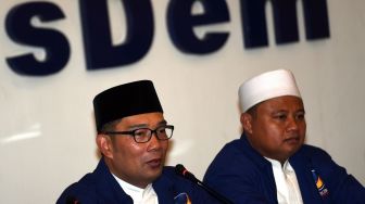 Membaca Karakter Ridwan Kamil - Uu Ruzhanul Pimpin Jawa Barat