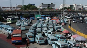 Kemenhub Ungkap Beratnya Tantangan Penerapan Prokes Di Angkutan Umum