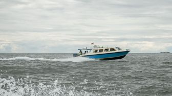 Pesona keindahan di Pulau Maratua yang terletak di wilayah Kabupaten Berau, Kalimantan Timur, Jumat (12/1).