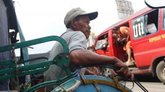 'Wisanggeni Gugat', Lakon Perlawanan Becak di Jakarta