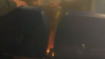 Charger Ponsel Terbakar dalam Pesawat, Penumpang Dievakuasi
