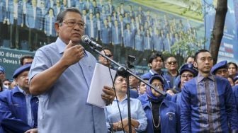 SBY Diperiksa Penyidik Bareskrim Polri di Rumahnya