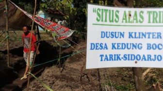 Cangkul Tanah, Paiman Malah Dapat Batu Bata Kuno Majapahit