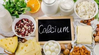 Cegah Osteoporosis Sejak Muda, Perbanyak Konsumsi Makanan Tinggi Kalsium