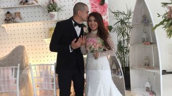 Ada Kabar Cerai, Okan Cornelius dan Istri Dipastikan Masih Serumah