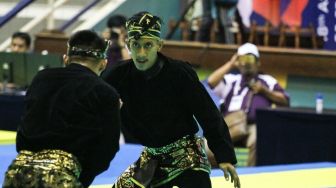 Aksi Maut Hendy - Yolla Demi Pencak Silat Indonesia