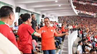 Dicegat Paspampres Jokowi saat ke Podium, Anies: Saya Bahagia....