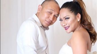 Detik-detik Persalinan, Jenny Cortez Masih Sempat Bikin Video
