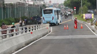 Proyek pembangunan Flyover Cipinang Lontar Timur telah selesai, Jakarta, Jumat (23/2). 