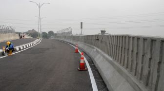 Proyek pembangunan Flyover Cipinang Lontar Timur telah selesai, Jakarta, Jumat (23/2). 