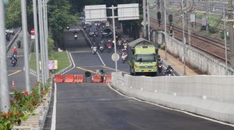 Proyek pembangunan Flyover Cipinang Lontar Timur telah selesai, Jakarta, Jumat (23/2). 