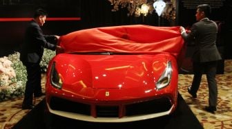 Ferrari Pamerkan Koleksi Terbaru