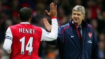 Arsenal Dibantai, Henry Incar Posisi Wenger