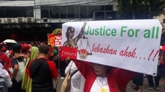 Pendukung: Ahok Sedih Sendiri di Dalam Penjara