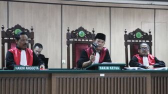 Sidang Peninjauan Kembali (PK) terpidana kasus penodaan agama Basuki Tjahaja Purnama (Ahok), di Pengadilan Negeri Jakarta Utara, Senin (26/2).