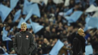 City Dipuji, Arsenal Di-"Bully"