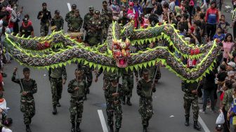 Karnaval Nusantara Cap Go Meh 2018 berlangsung di kawasan Glodok, Jakarta, Minggu (4/3/2018) [Suara.com/Kurniawan Mas'ud]