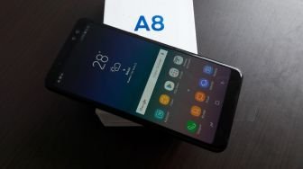 Mencoba Pesona Samsung Galaxy A8