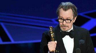 Gary Oldman Aktor Terbaik Oscar 2018