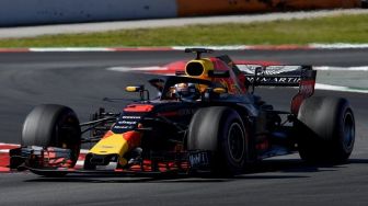 Bos Mercedes Sebut Red Bull Jadi Ancaman Serius di Musim 2018